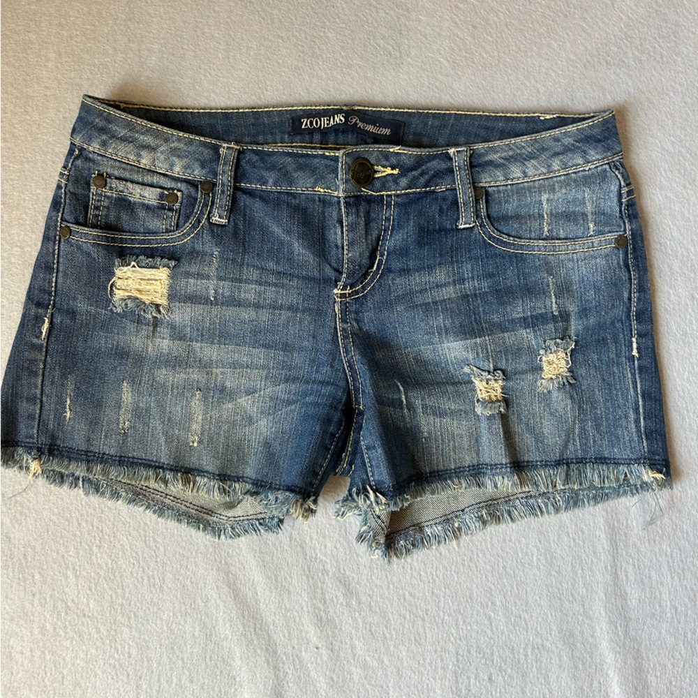 ZCO‎ Denim Shorts Women’s Size 9 Distressed Dark Wash Premium Jean Short Y2K